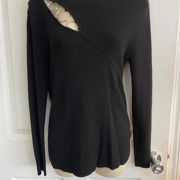 Black Sweater with Key Hole Silver Circles - Picture 5 of 5